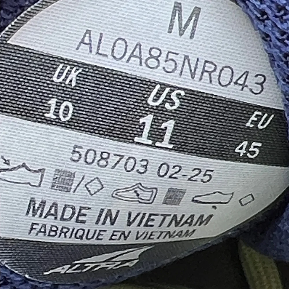 Altra outroad men